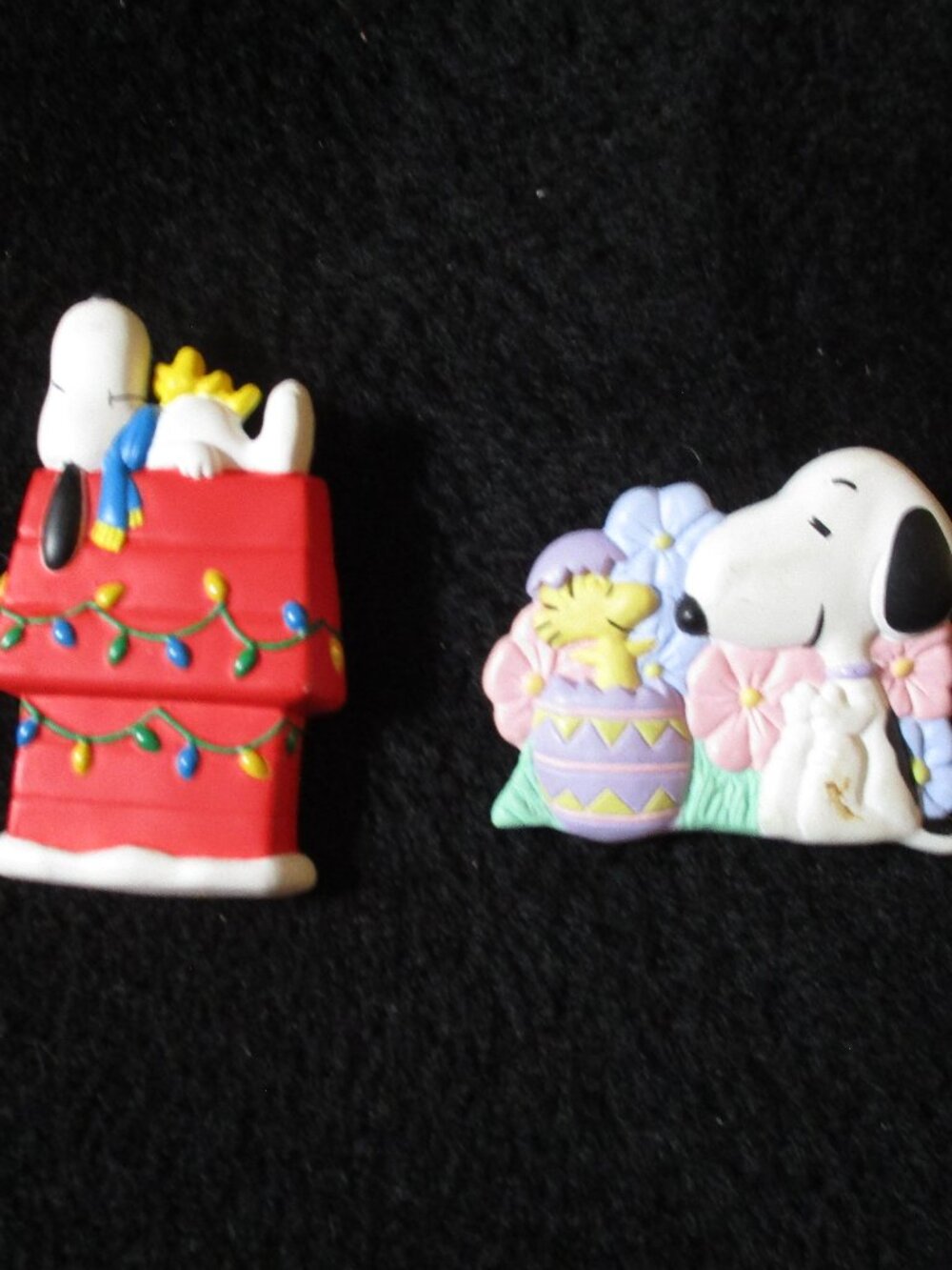 Vintage Hallmark Plastic Snoopy Peanuts Christmas Easter Pins